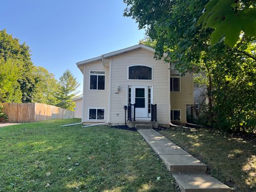 2207 Gabriel Ave, Zion, IL, 60099-2222 | Card Image