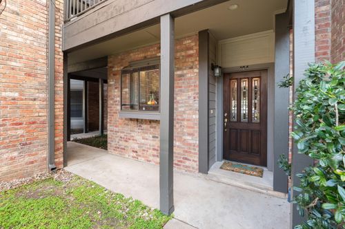 2-104-1741 Spyglass Dr, Austin, TX, 78746-7953 | Card Image