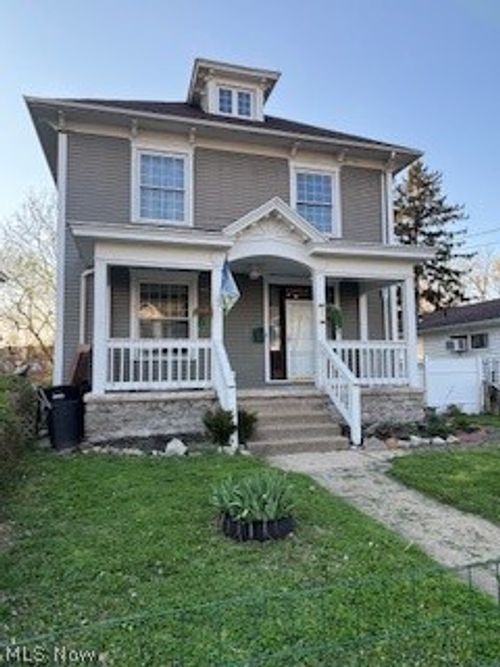 591 Dryden Rd, Zanesville, OH, 43701-4707 | Card Image
