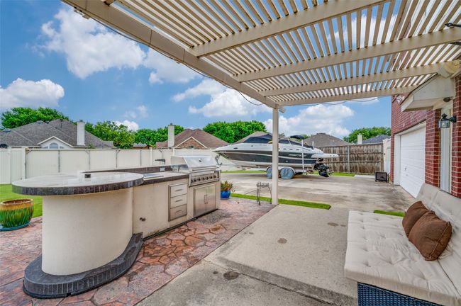 Patio with outdoor kitchen | Image 27
