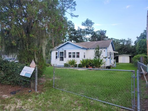 1427 Se 1st Ave, GAINESVILLE, FL, 32641-7201 | Card Image