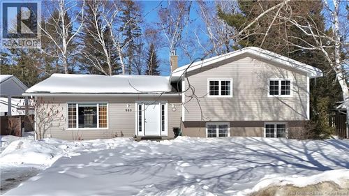 960 Msgr Godin Crt, Bathurst, NB, E2A4E6 | Card Image