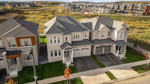 37 N Park Blvd, Oakville, ON, L6M0W8 | Card Image