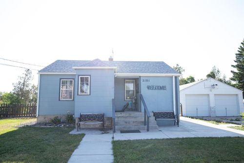 2101 S 5th Ave, Cheyenne, WY, 82007-3390 | Card Image