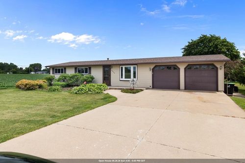 4400 County Road T, OSHKOSH, WI, 54904 | Card Image