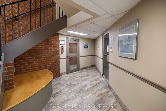 212 - 573 Armstrong Rd, Condo with 2 bedrooms, 1 bathrooms and 1 parking in Kingston ON | Image 21