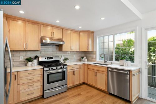 1419 Camino Peral, Moraga, CA, 94556-2018 | Card Image