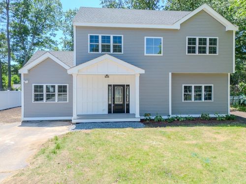 28 Berkshire Ave, Sharon, MA, 02067-1828 | Card Image