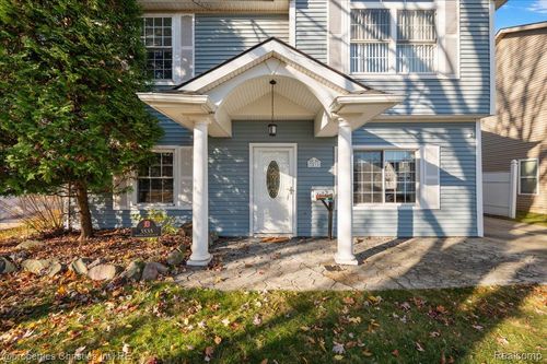 3535 Woodland Ave, Royal Oak, MI, 48073-2361 | Card Image