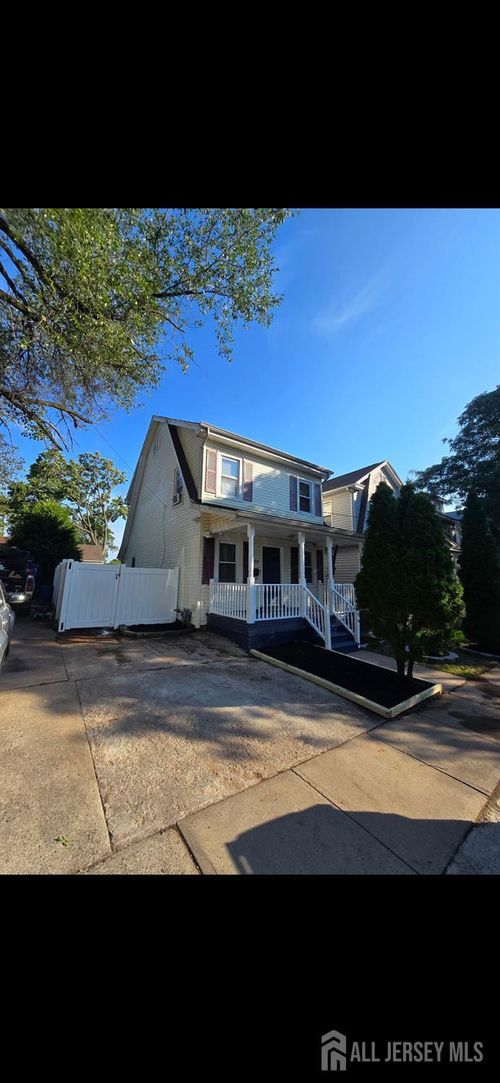 708 Magnolia St, Highland Park, NJ, 08904-3133 | Card Image
