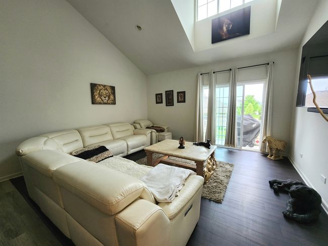 2003 Magenta Ln, Townhouse with 3 bedrooms, 4 bathrooms and 2 parking in Algonquin IL | Image 8