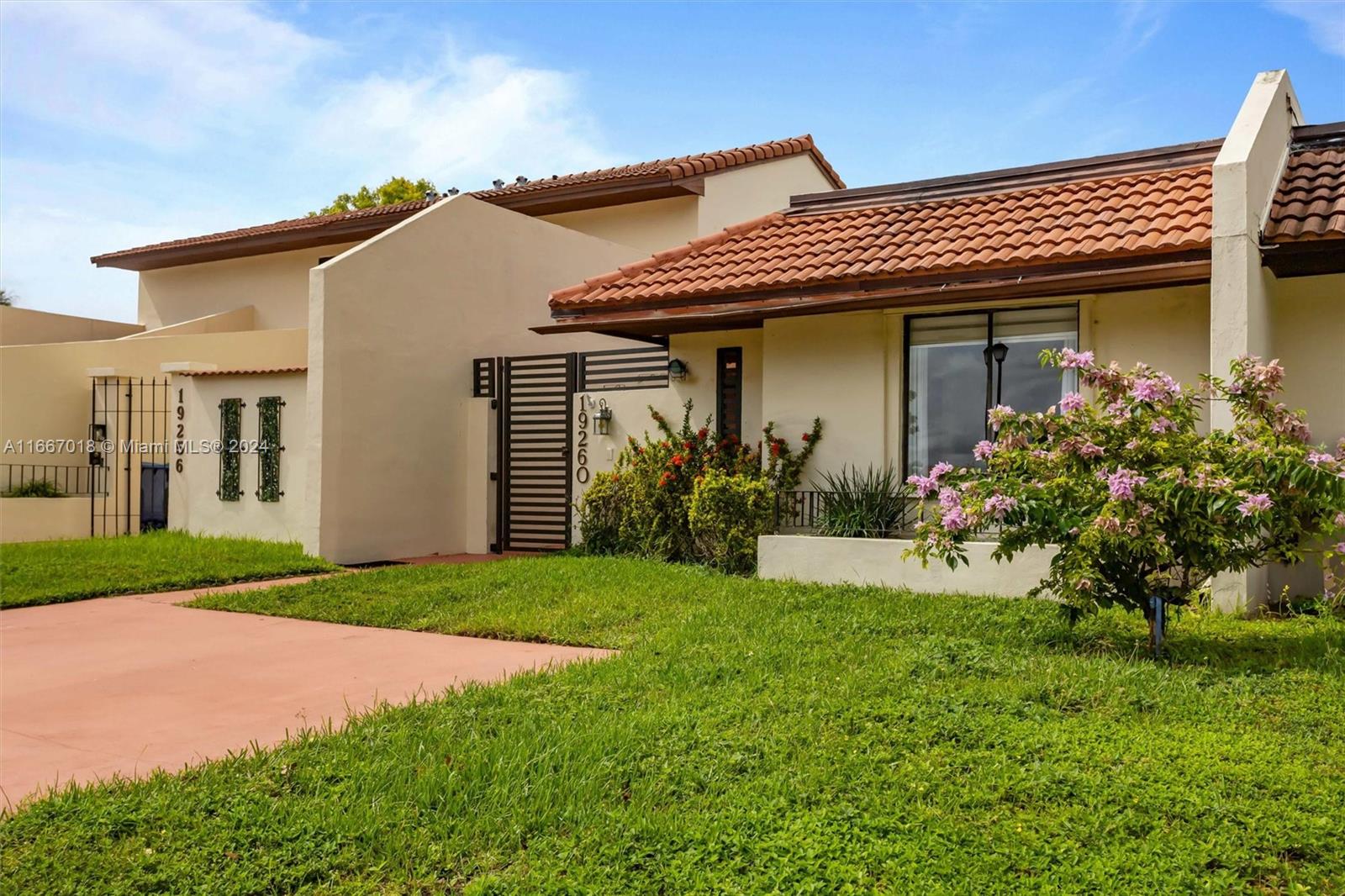 65th Ct, Hialeah, FL 33015