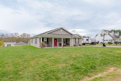 240 Nat Back Road, House other with 3 bedrooms, 2 bathrooms and null parking in Wytheville VA | Image 3