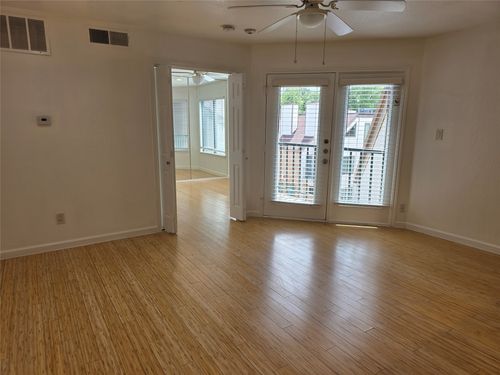 g306-2300 Balsam Dr, Arlington, TX, 76006-5937 | Card Image