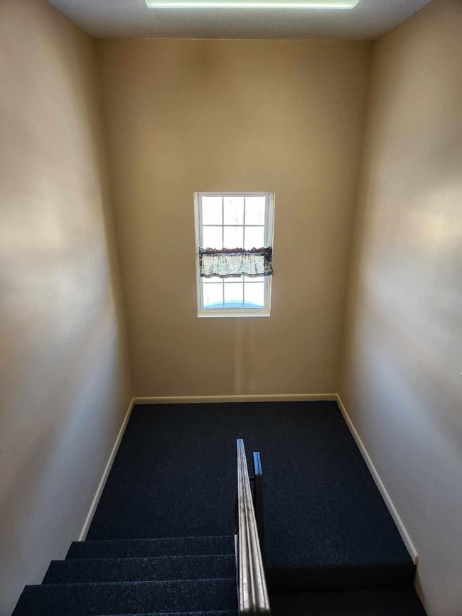 APT-1B - 30 Beech St, Condo with 2 bedrooms, 1 bathrooms and null parking in Bristol NH | Image 41