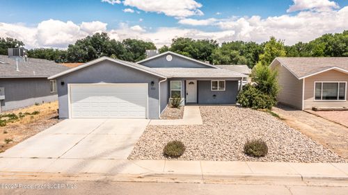 322 Valle Bonita Dr, Farmington, NM, 87401-3214 | Card Image