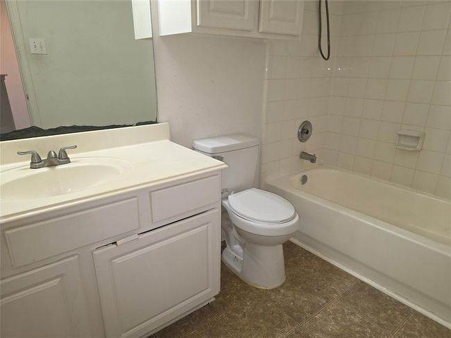 2nd bathroom | Image 16