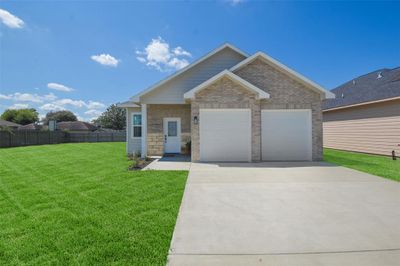 4510 Starling Drive, House other with 3 bedrooms, 2 bathrooms and null parking in Bay City TX | Image 1