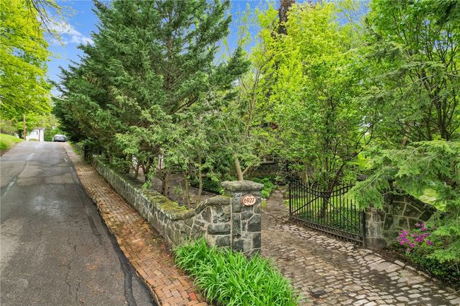 6927 Perrysville Ave, House other with 3 bedrooms, 3 bathrooms and 2 parking in Ben Avon PA | Image 30