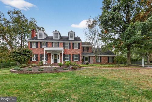 140 Glenwood Dr, WASHINGTON CROSSING, PA, 18977-1518 | Card Image