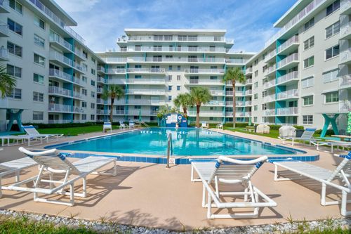 4120-2727 N Atlantic Ave, Daytona Beach, FL, 32118-3010 | Card Image