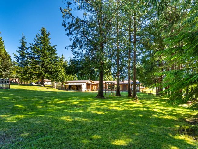 410 17 Th Ave, House other with 4 bedrooms, 5 bathrooms and 4 parking in Sointula BC | Image 62
