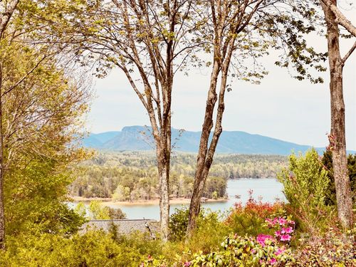 27 Magnolia Dr, Nebo, NC, 28761-9533 | Card Image