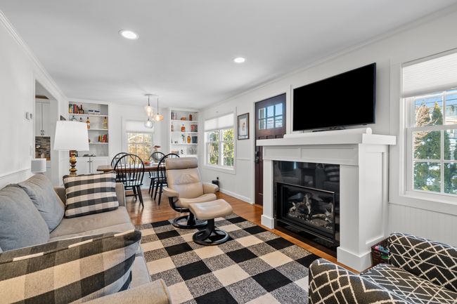 115 S Broad St, House other with 4 bedrooms, 2 bathrooms and null parking in Pawcatuck CT | Image 16