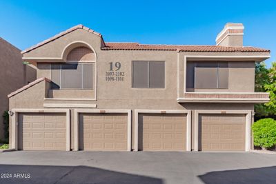 1100 - 5122 E Shea Boulevard, Townhouse with 2 bedrooms, 3 bathrooms and null parking in Scottsdale AZ | Image 1