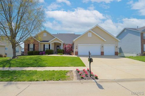 2648 Westinghouse Dr, Shiloh, IL, 62221-3493 | Card Image