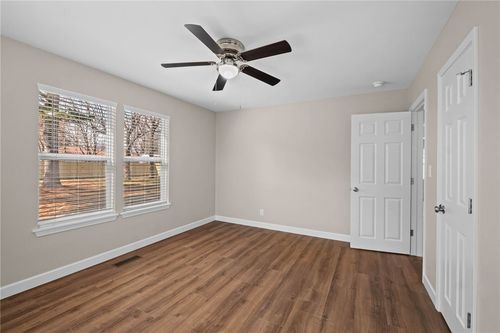 718 Maple Dr, Springdale, AR, 72764-5412 | Card Image