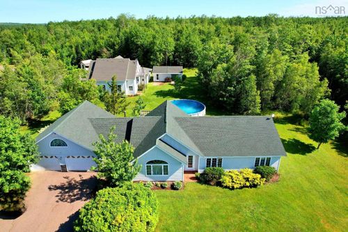 1042 Pleasant Valley Rd, Pleasant Valley, NS, B0N1C0 | Card Image