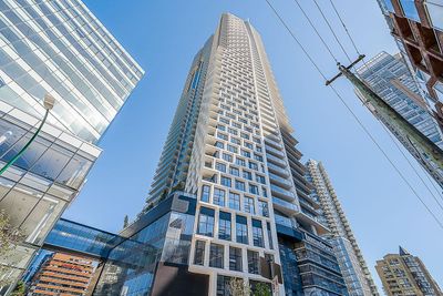 3508 - 1289 Hornby St, Condo with 2 bedrooms, 2 bathrooms and 2 parking in Vancouver BC | Image 3