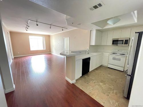 l127-9229 Regents Rd, La Jolla, CA, 92037 | Card Image