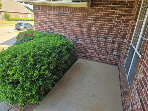 12209 Village Ln, Oklahoma City, OK, 73170-3422 | Card Image