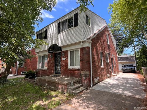 21421 Bournemouth St, Harper Woods, MI, 48225-2349 | Card Image