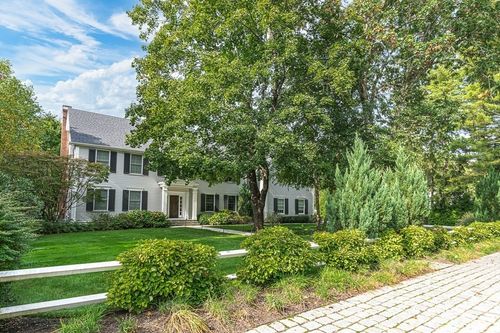 15 Evergreen Ave, Weston, MA, 02493-1005 | Card Image