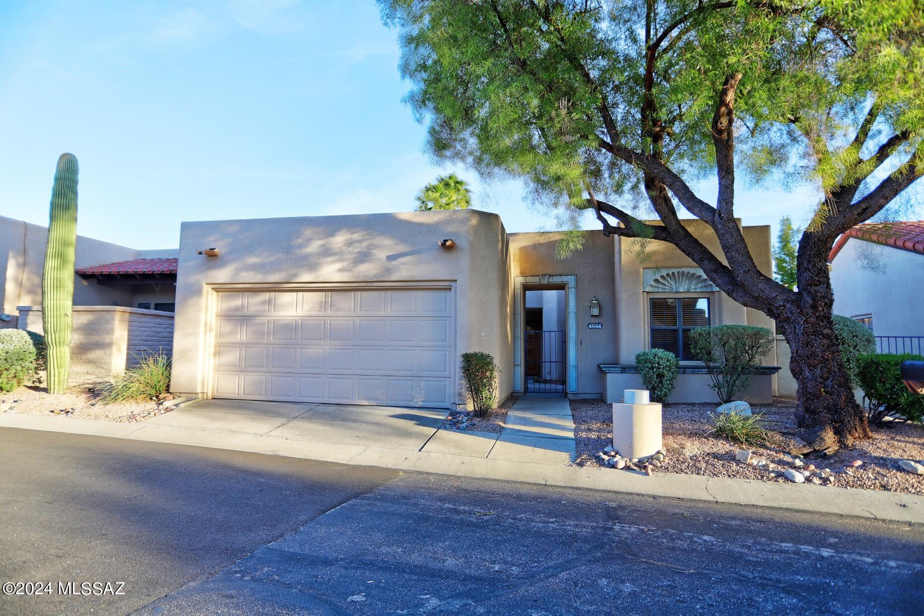 Quiet Moon Dr, Tucson, AZ 85718