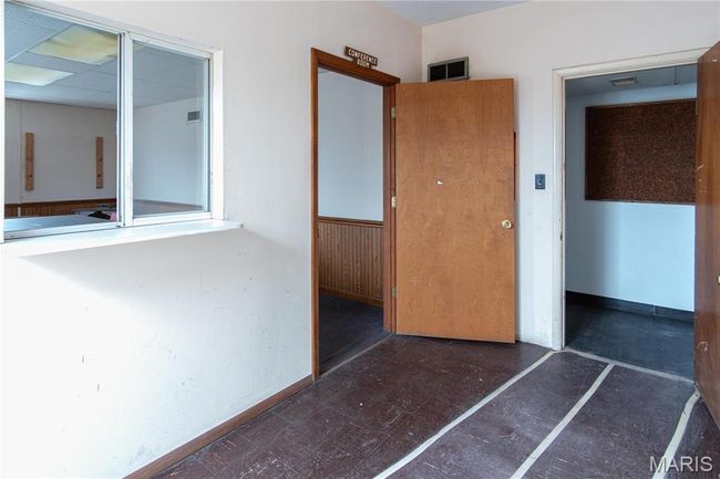 Upper Level | Image 36