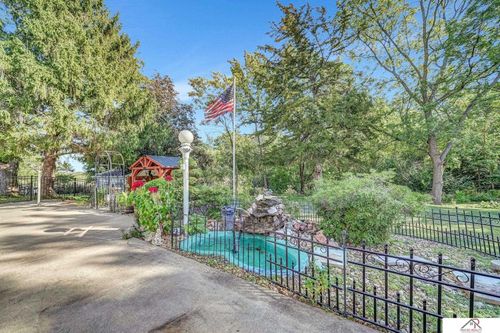 1830 Parklane St, Crete, NE, 68333-1858 | Card Image