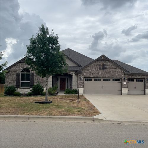 5605 Shire Dr, Belton, TX, 76513-5881 | Card Image
