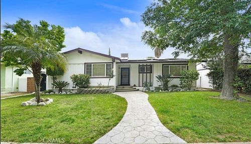 6660 Woodlake Ave, West Hills, CA, 91307-3417 | Card Image