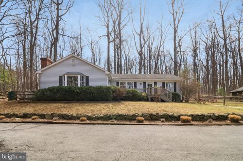 32651 Mount Weather Rd, BLUEMONT, VA, 20135-2050 | Card Image