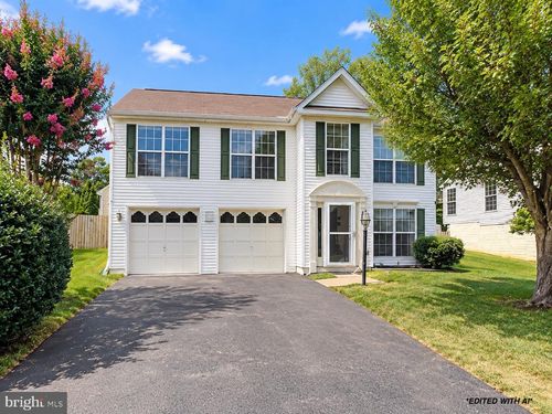 9207 Cynthia St, MANASSAS PARK, VA, 20111-3019 | Card Image