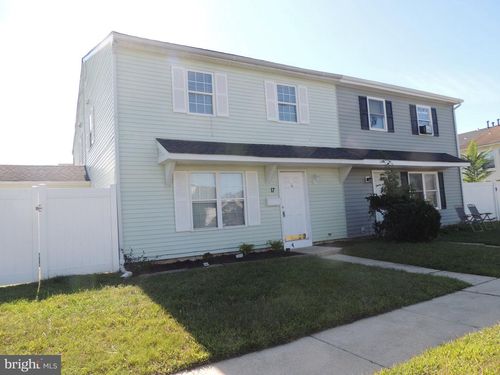 17 Lehigh Ct, SICKLERVILLE, NJ, 08081-1923 | Card Image