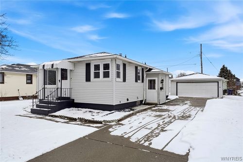 5 Ruhl Ave, Buffalo, NY, 14207-1830 | Card Image