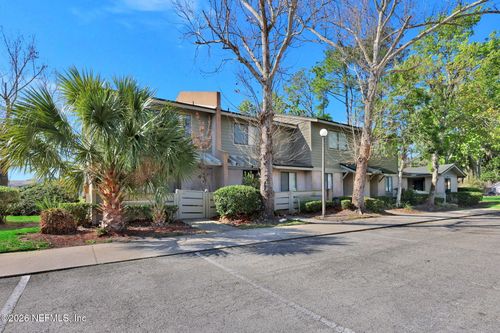 1011-7701 Baymeadows Cir W, Jacksonville, FL, 32256-7794 | Card Image