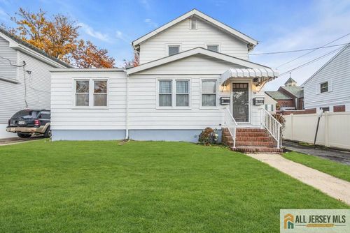 34 Maple Ave, Edison, NJ, 08837-3316 | Card Image