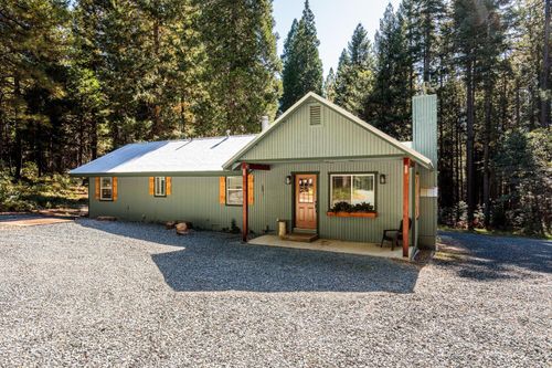 18545 Cruzon Grade Rd, Nevada City, CA, 95959-8539 | Card Image