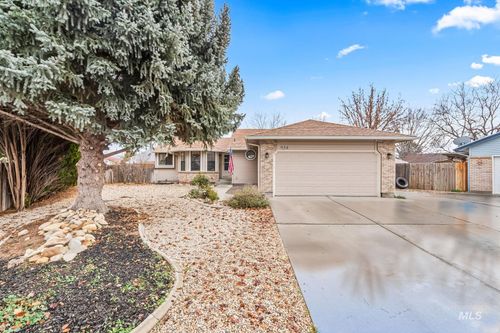 934 N Iris Pl, Boise, ID, 83704-9723 | Card Image